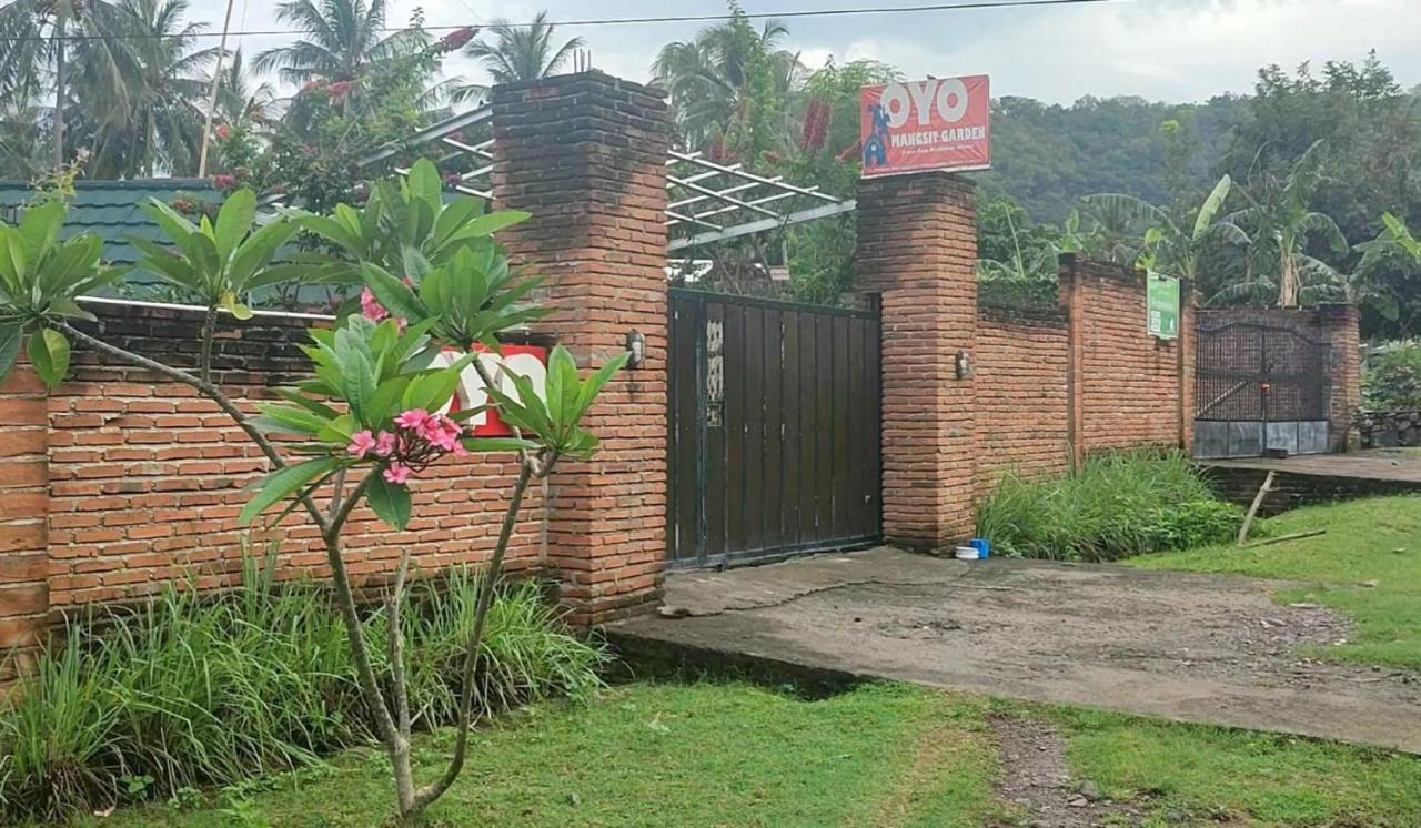 OYO 2864 Mangsit Garden Homestay Luaran gambar
