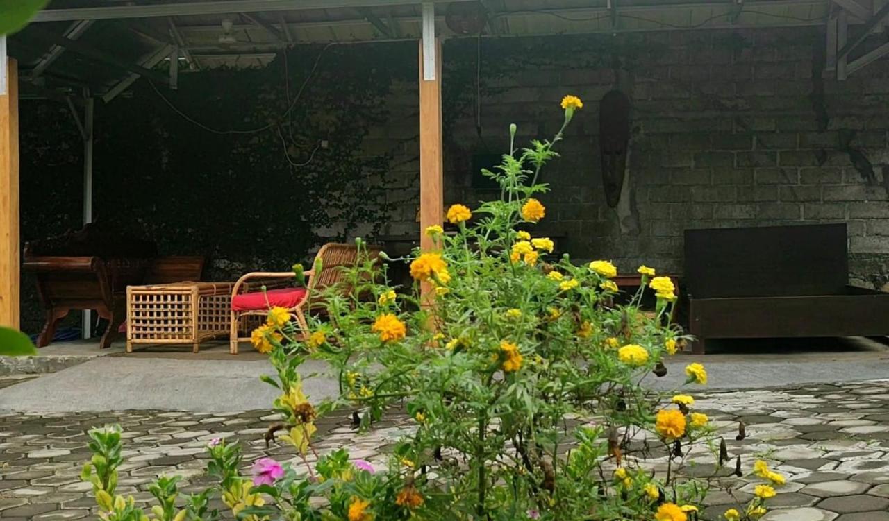 OYO 2864 Mangsit Garden Homestay Luaran gambar
